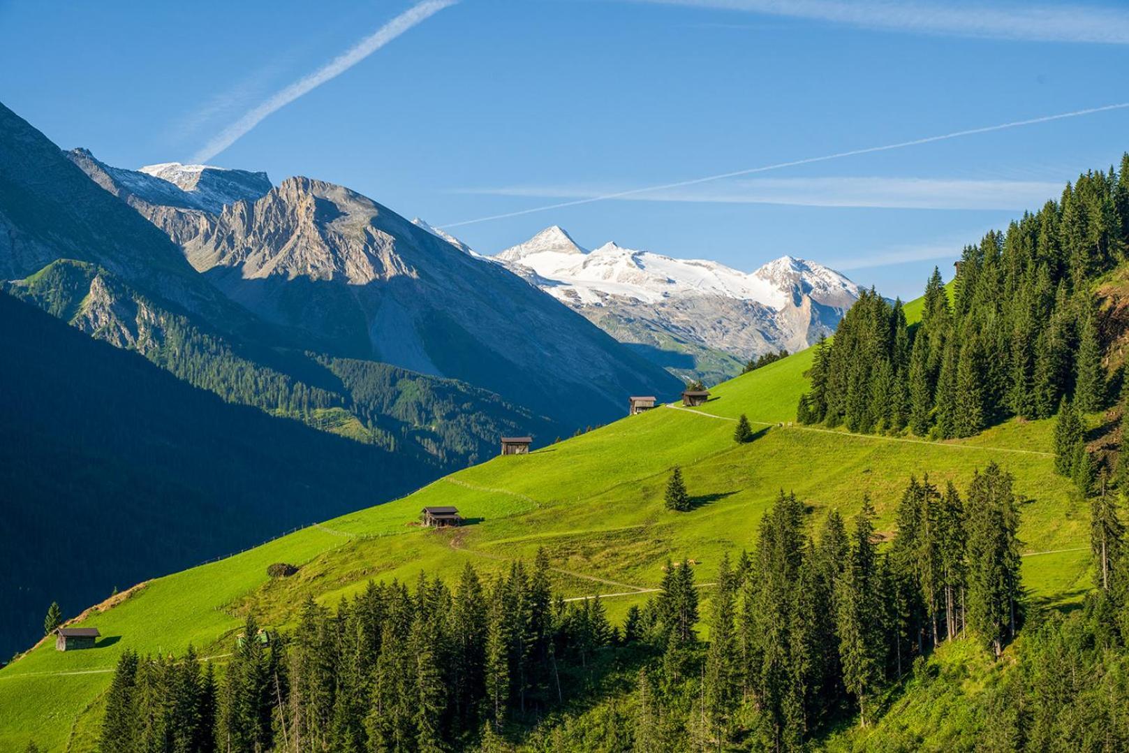 Hotel Zum Gruenen Tor Tux Exteriör bild